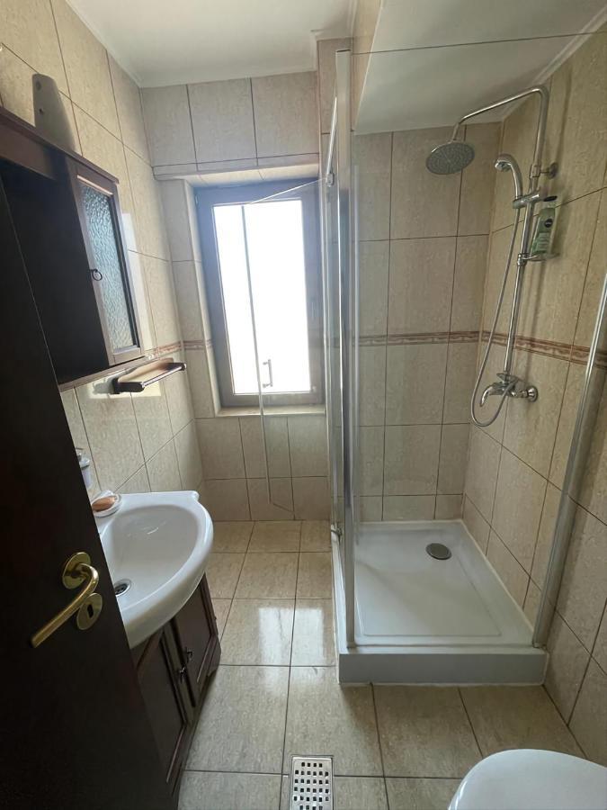 Apartament Barrels Beach Apartment Мамая Екстериор снимка